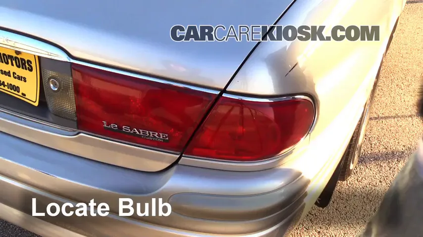 2004 Buick LeSabre Custom 3.8L V6 Luces Luz trasera (reemplazar foco)